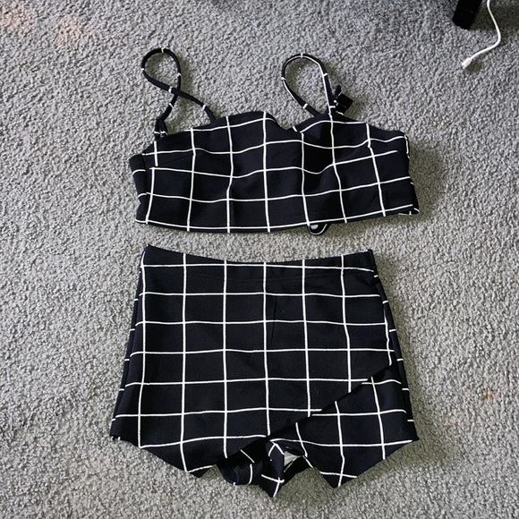 nwot two piece outfit - Picture 2 of 4